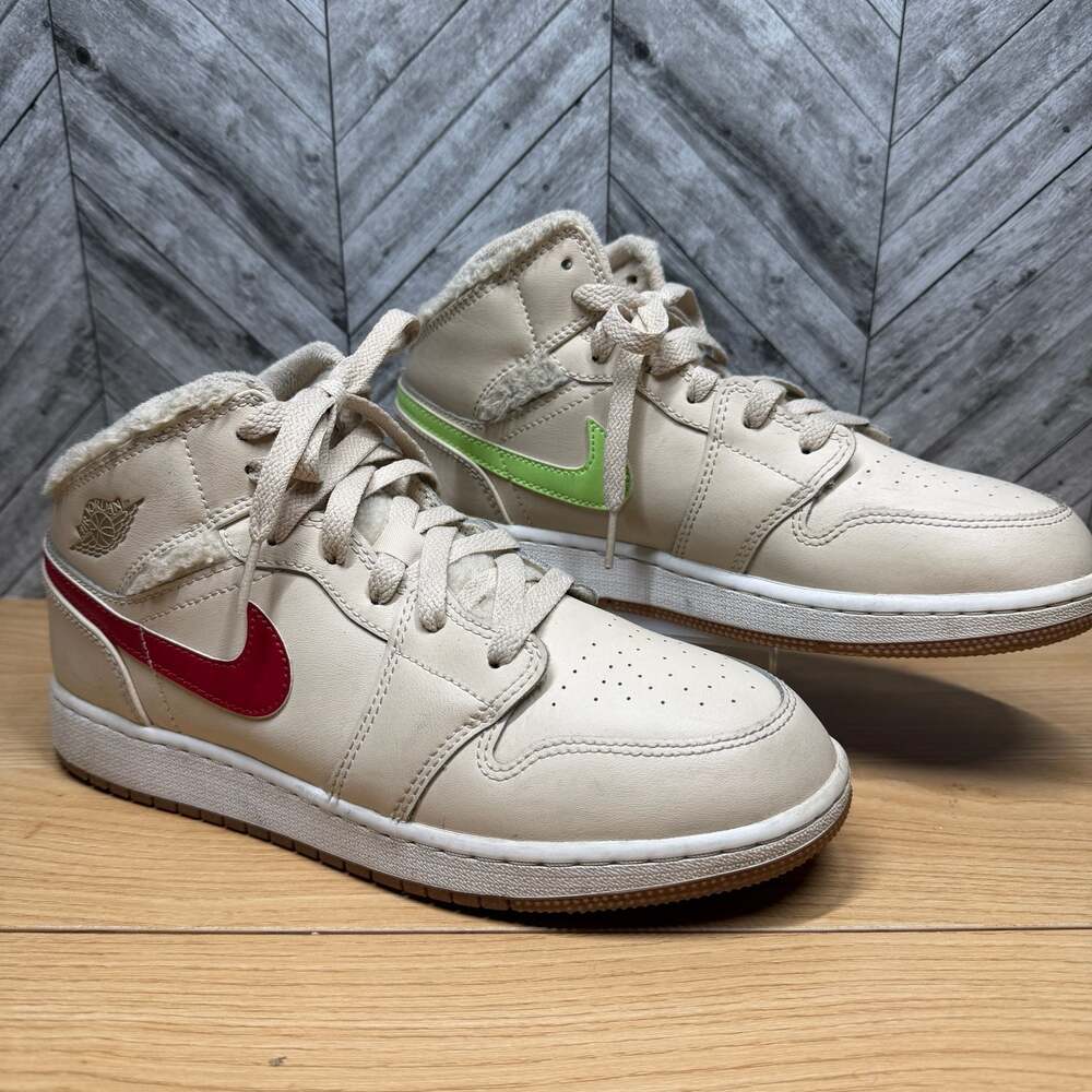 Nike Air Jordan 1 Mid UTL GS Utility Fleece Pearl